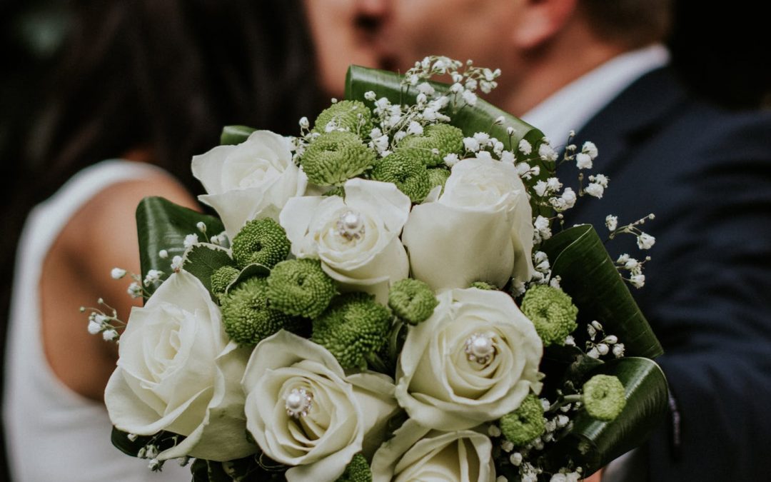 Make Your Own Wine for Weddings, Gifts, and Special Celebrations