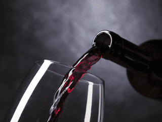 How Long Does It Take to Make Wine from a Kit?
